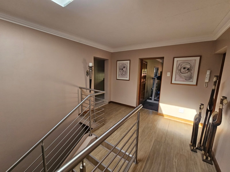 5 Bedroom Property for Sale in Vaalpark Free State
